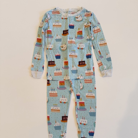Little Sleepies 4T Birthday Cake Pajama Set - Picture 4 of 7